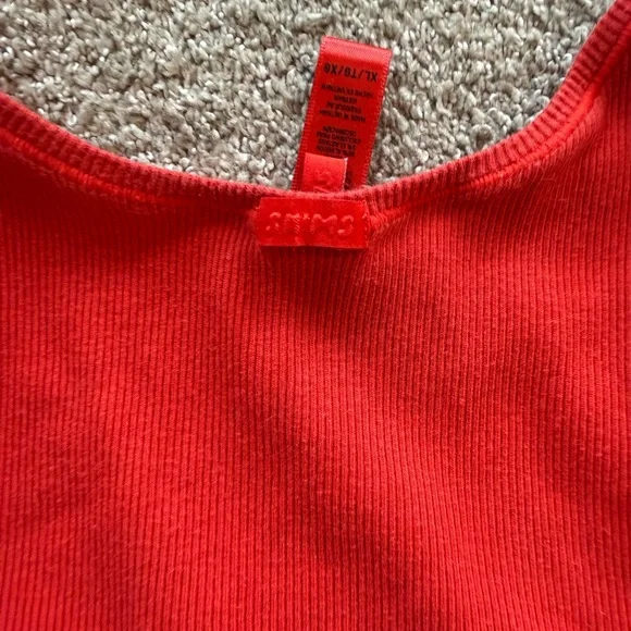 SKIMS Red Ribbed Tank Top - Picture 5 of 5